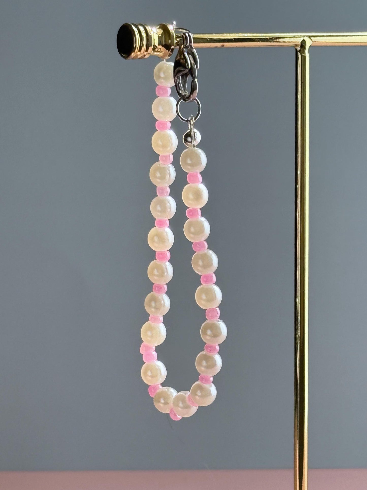 Pink and Pearl Beaded Bracelet | Dainty Pastel Bracelet with Clasp | Kawaii Soft Girl Jewelry | Handmade Gift for Her | Minimalist Aesthetic