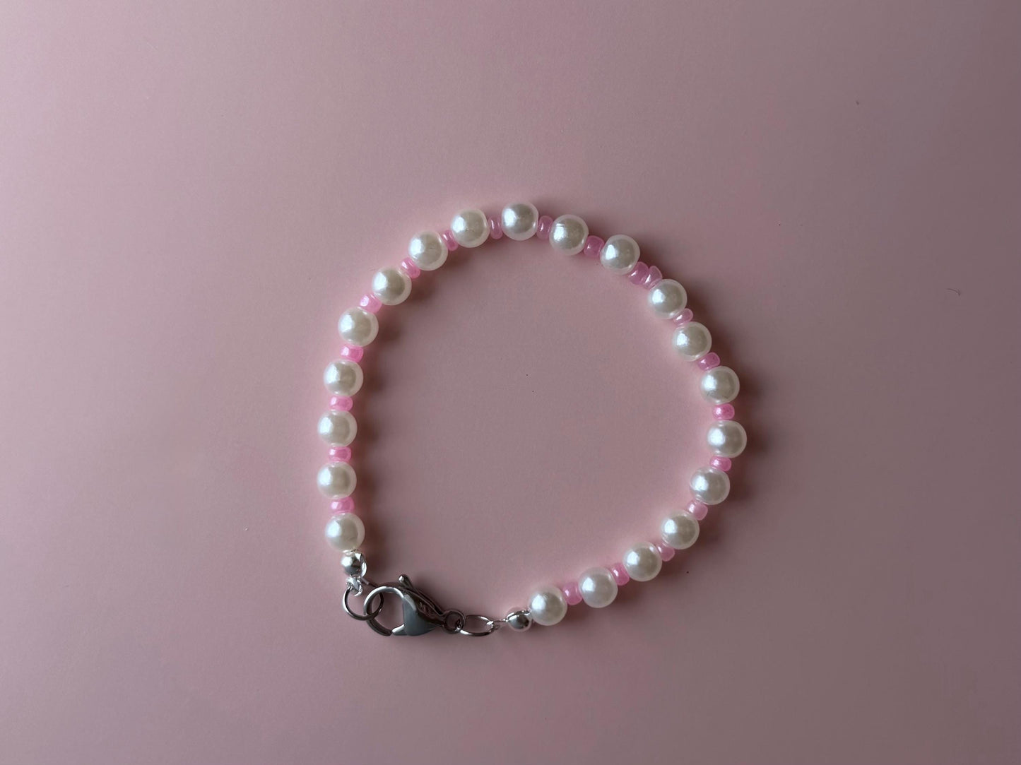 Pink and Pearl Beaded Bracelet | Dainty Pastel Bracelet with Clasp | Kawaii Soft Girl Jewelry | Handmade Gift for Her | Minimalist Aesthetic