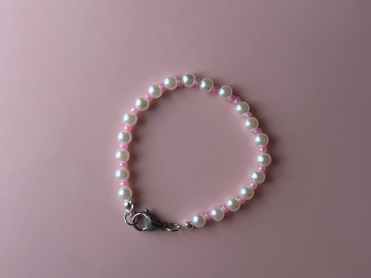 Pink and Pearl Beaded Bracelet | Dainty Pastel Bracelet with Clasp | Kawaii Soft Girl Jewelry | Handmade Gift for Her | Minimalist Aesthetic