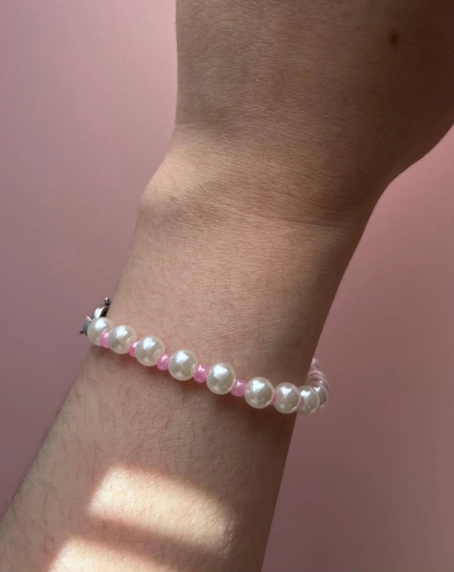 Pink and Pearl Beaded Bracelet | Dainty Pastel Bracelet with Clasp | Kawaii Soft Girl Jewelry | Handmade Gift for Her | Minimalist Aesthetic